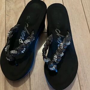 60% off retail black platform sandals